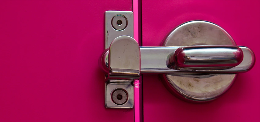 Childproof Gate Lock in Rio del Mar, California